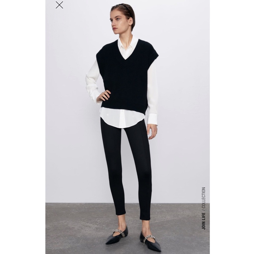 Zara Leggings with Gold Buttons